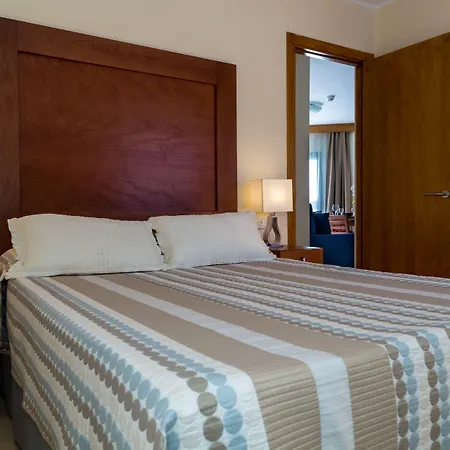 Hotel Adelfas