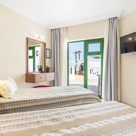 Adelfas 3* פוארטו דל כרמן