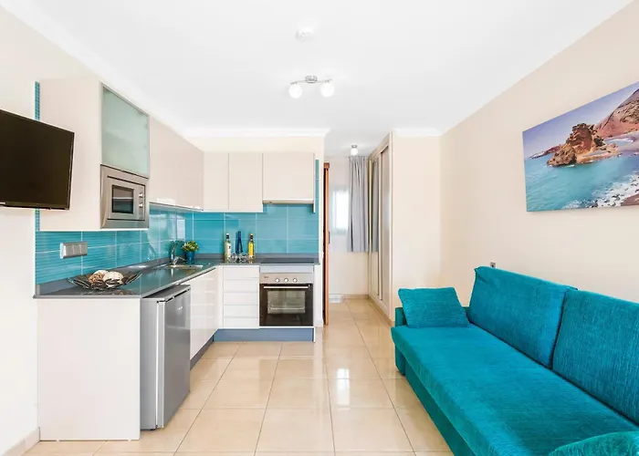 Adelfas Ξενοδοχείο 3*