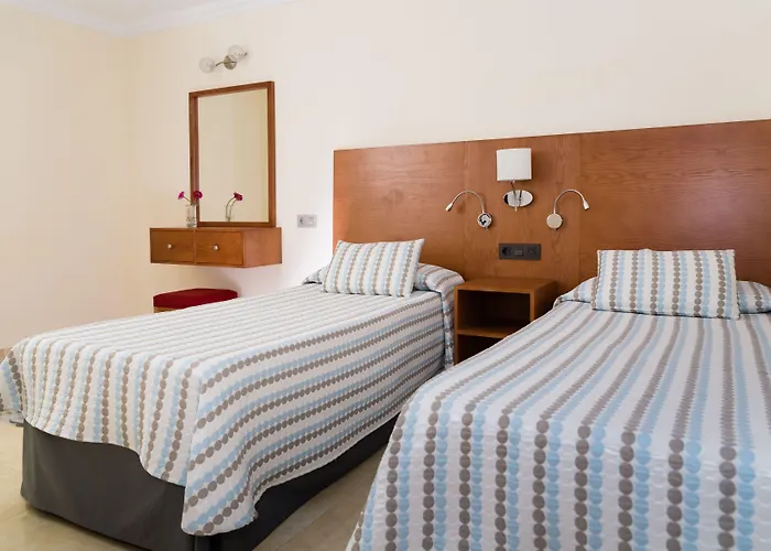 拉斯阿德尔法斯酒店 3*