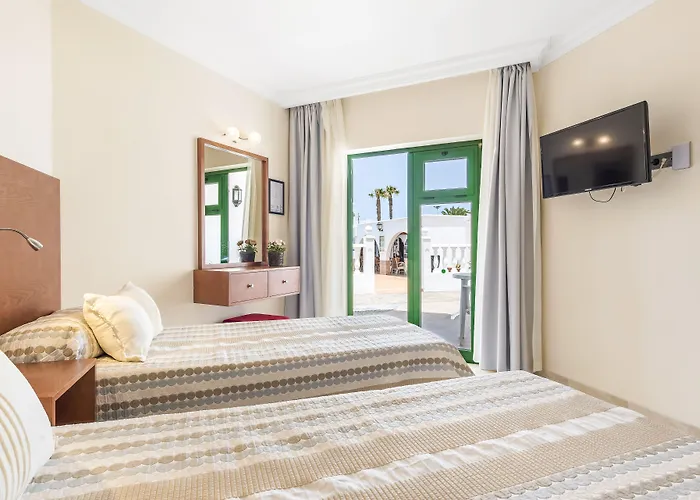 Adelfas 3* بويرتو ذيل كارمين