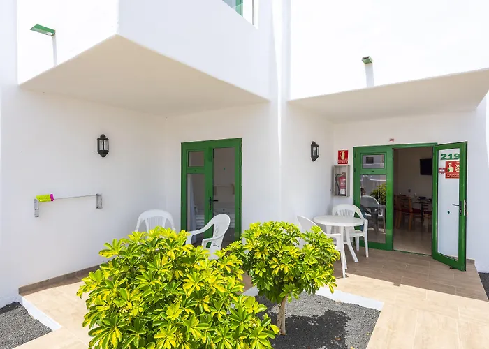 Hotel Las Adelfas 3*